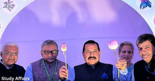 Namo 108 is a new species of lotus. This species of lotus has 108 petals.